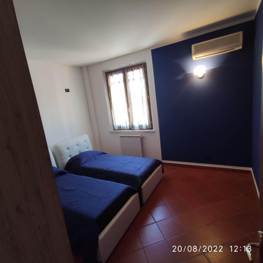 M & M Pinzi Suite Apartment Montepulciano Stazione Exterior photo